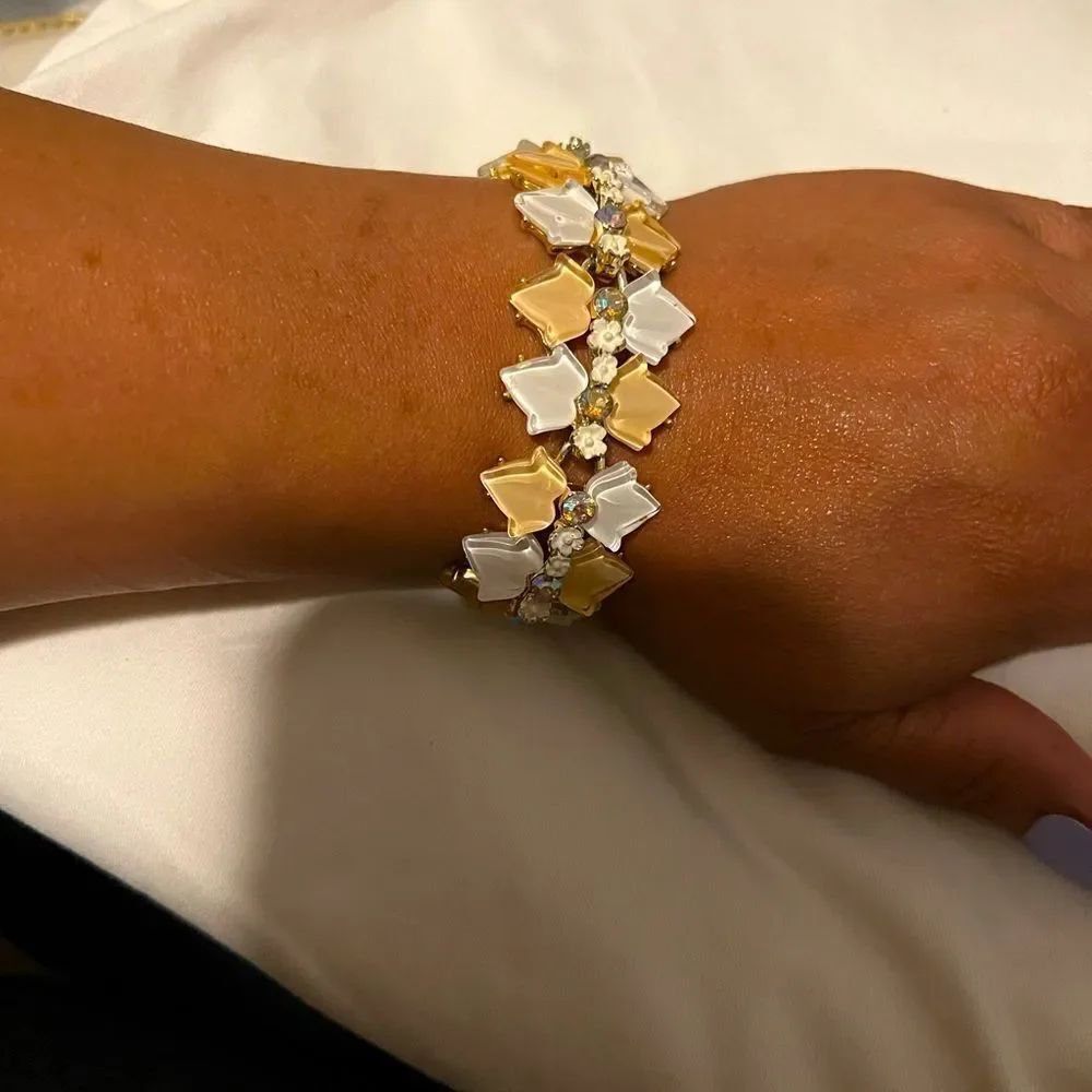Stunning Vintage BSK Bracelet White Lucite Rhinestone -